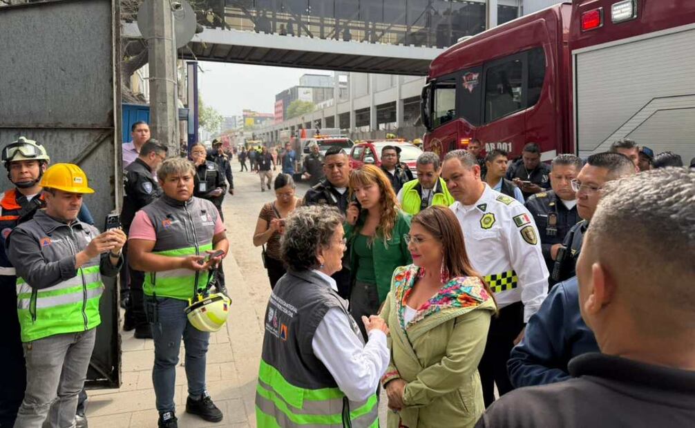 Calara Brugada junto a la secretaria de Gestión Integral de Riesgos y Protección Civil, Myriam Urzúa (09/03/2026). Foto: Especial