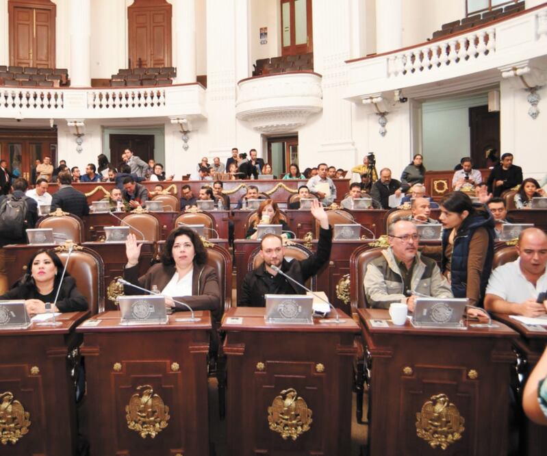 El dictamen, ahora aprobado por el Congreso, fue presentado por las comisiones unidas de Igualdad de Género y Administración y Procuración de Justicia. Foto/ESPECIAL