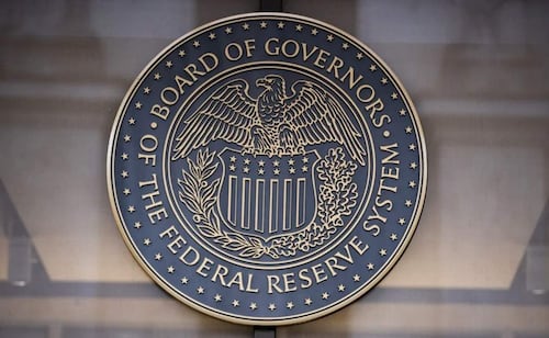 Fed sube las tasas de interés por primera vez desde 2023; quedan entre el 3.75% y 4%