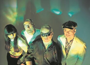 Pixies prefiere tocar a hablar