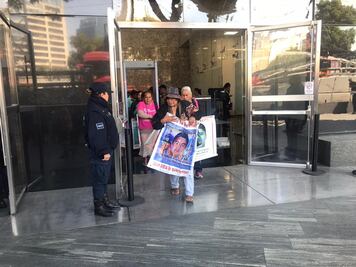 FGR presenta recuento de acciones en caso Ayotzinapa, pero sin avances