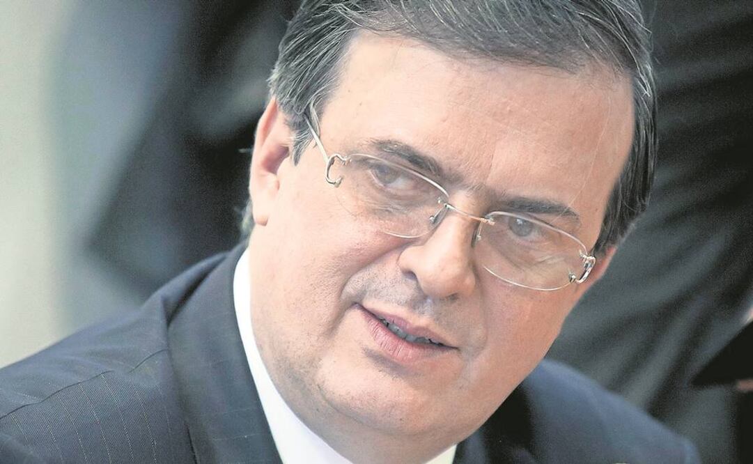 ¿Ebrard regresa de su exilio?