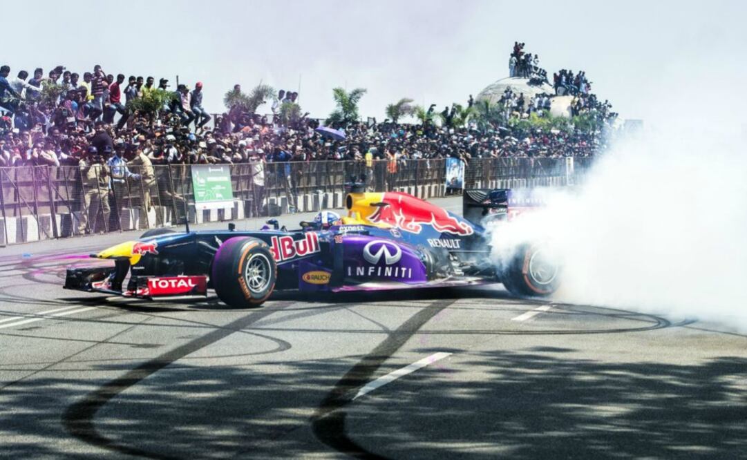 El RB7 recorrerá el trayecto alrededor de la plaza más famosa de México