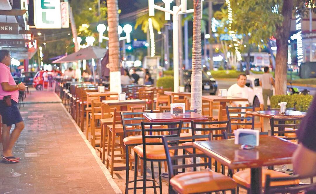 Así como se hizo ya en algunos sectores, en los de turismo y servicios también se debe ir abriendo poco a poco, asegura el Presidente. Foto: ARCHIVO EL UNIVERSAL