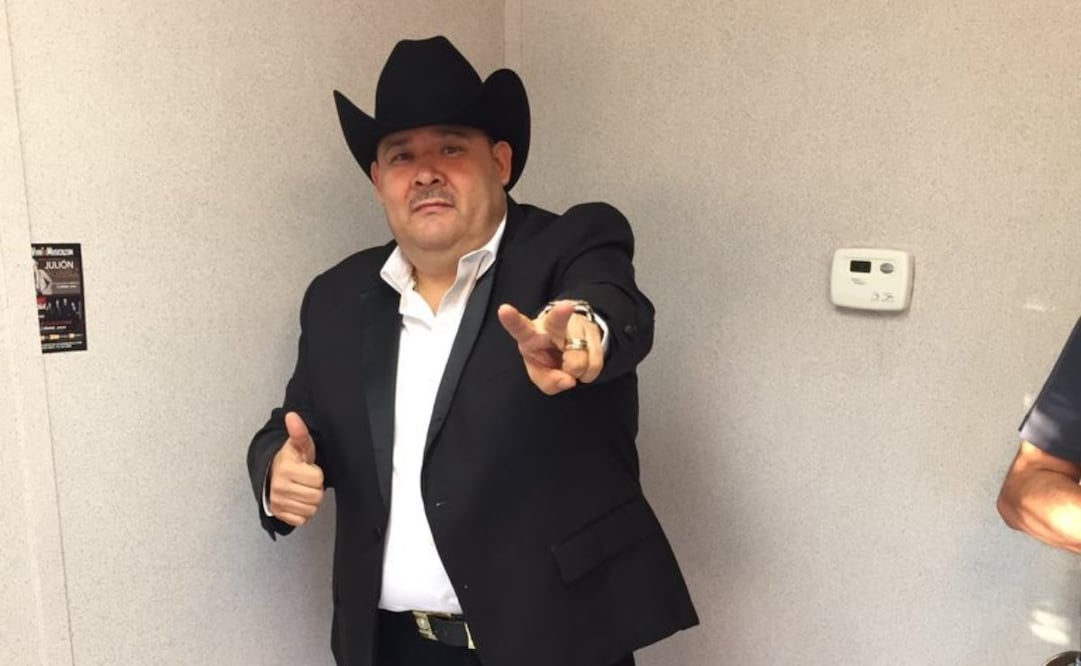 Beatriz Elizabeth “N” de 53 años de edad, era hermana del cantante, José Ángel Ledezma Quintero, conocido como “El Coyote” (en la foto). Imagen: Especial