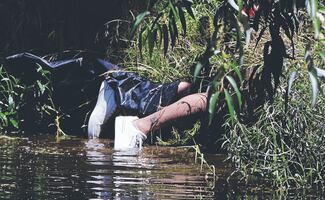 Hallan cuerpo de un hombre flotando en el Canal Nacional