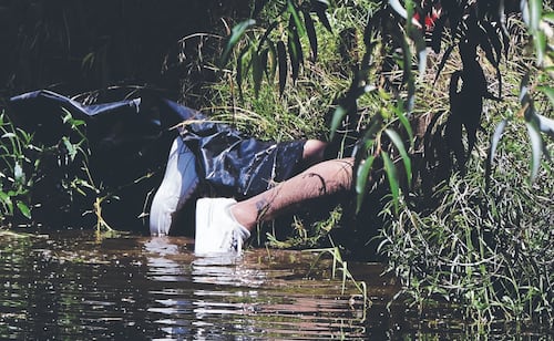 Hallan cuerpo de un hombre flotando en el Canal Nacional