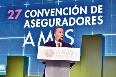 Urge Meade la ley contra "chupaductos"