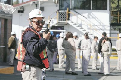 Tienen 3 mil empresas interés de una asociación con Pemex