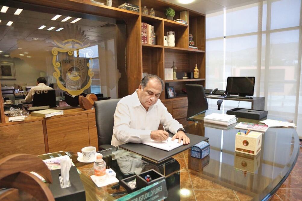 El gobernador Héctor Astudillo ratificó su genuino compromiso con la protección de la vida y la integridad de las mujeres (ARCHIVO. EL UNIVERSAL)