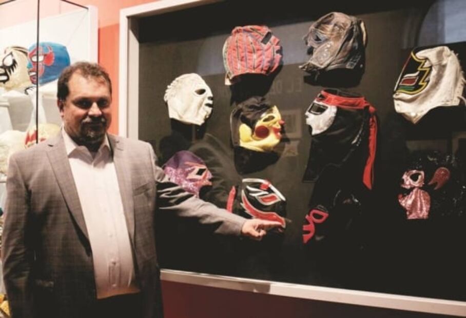 Junto a Monsiváis, un paseo por la vida de Blue Demon