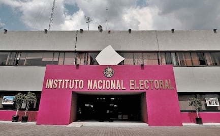 INE llama a no hacer propaganda gubernamental y respetar veda por revocación de mandato