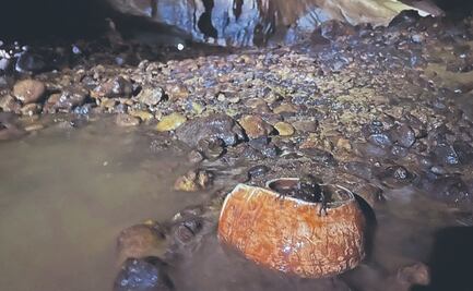 Recuperan ofrenda prehispánica intacta en la cueva de Tlayócoc