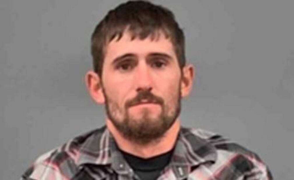 Condenan en EU a cazador a ver "Bambi" por matar ciervos ilegalmente 