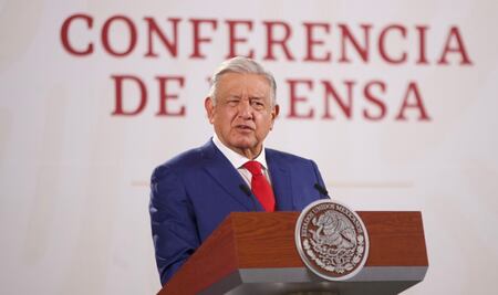 AMLO pide a legisladores escuchar todas las opiniones sobre la reforma electoral