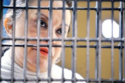 Elba Esther, a un paso de conseguir prisión domiciliaria