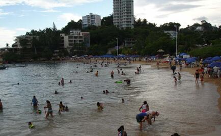 Decretan veda en Acapulco por contaminación