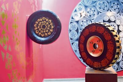 Romero confronta el arte contemporáneo con el arte popular 