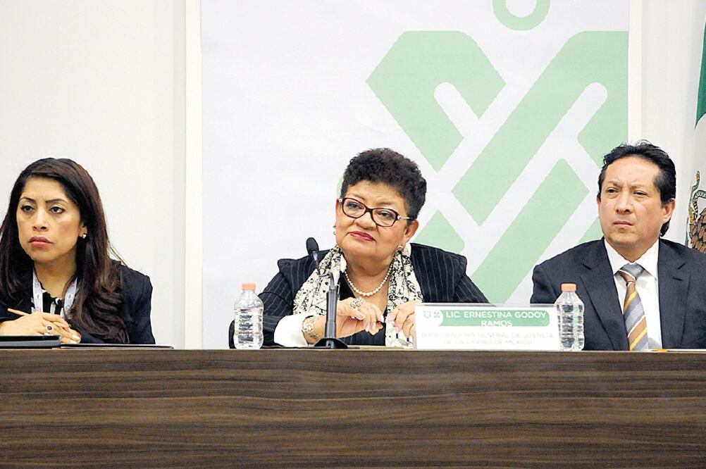 Ernestina Godoy, procuradora local, afirma que concentrarán los expedientes en una unidad especializada para darles seguimiento; seguirán las células de apoyo en el Metro. (ESPECIAL)