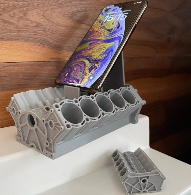 Estos accesorios para casa u oficina inspirados en autos pueden ser un regalo interesante.