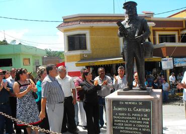 Tangamandapio un pequeño lugar con crepúsculos arrebolados en el corazón de Michoacán