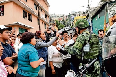 Naucalpan: turba sale a “cazar” secuestradores