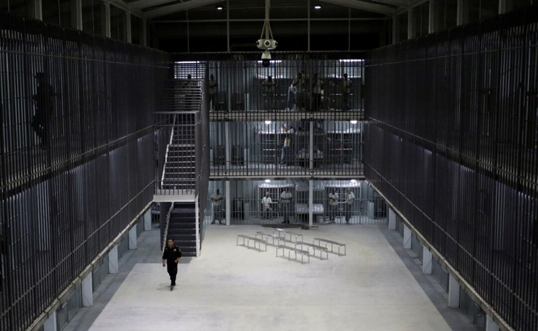 Inmates of the Topo Chico prison, which will be closed soon to be used as a public park, are pictured inside of a new prison in the municipality of Apodaca, Mexico September 28, 2019 - Photo: Daniel Becerril/REUTERS