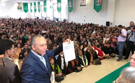 Reyes Baeza registra precandidatura para el Senado