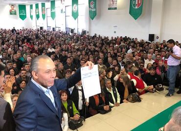 Reyes Baeza registra precandidatura para el Senado