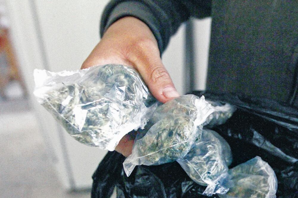 Sin freno. Entre enero y febrero de 2019, se abrieron 11 mil 114 carpetas de investigación por narcomenudeo, según datos del SESNP. Foto: ARCHIVO EL UNIVERSAL