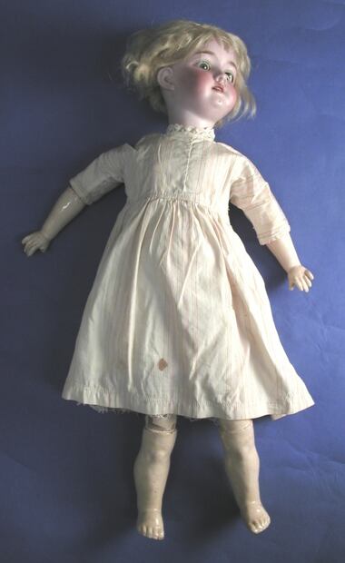 Las extravagantes muñecas europeas