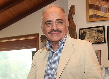 El escritor Miguel Sabido es reconocido como Doctor de Doctores por el Claustro Doctoral Honoris Causa