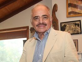 El escritor Miguel Sabido es reconocido como Doctor de Doctores por el Claustro Doctoral Honoris Causa