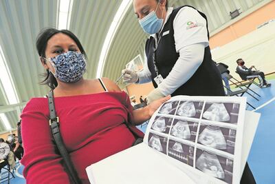“Estando vacunadas, ya sabemos que no nos vamos a morir”, mujer embarazada inoculada en Edomex