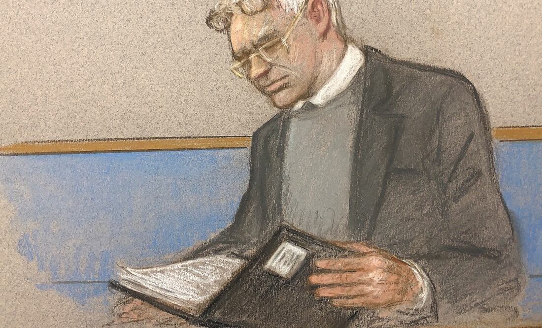 Futuro en juego. Julian Assange estuvo presente en la audiencia de ayer. Sereno, explicó que tiene problemas para concentrarse. JULIA QUENZLER. REUTERS