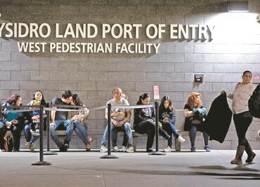 ¿Quiénes sí y quiénes no podrán entrar a EU tras el cierre de la frontera?