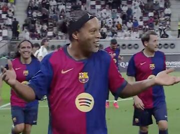 VIDEO: El espectacular golazo de Ronaldinho en Juego de Leyendas ante Real Madrid