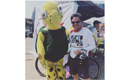 La bici, la lucha y el beis; las aficiones de Zoé Robledo