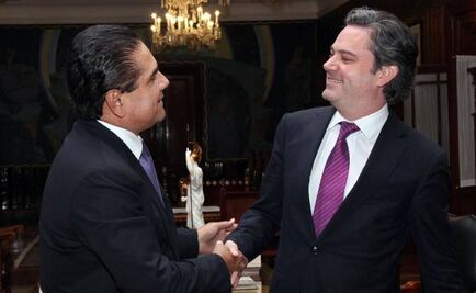 Se reúnen gobernador de Michoacán y titular de SEP