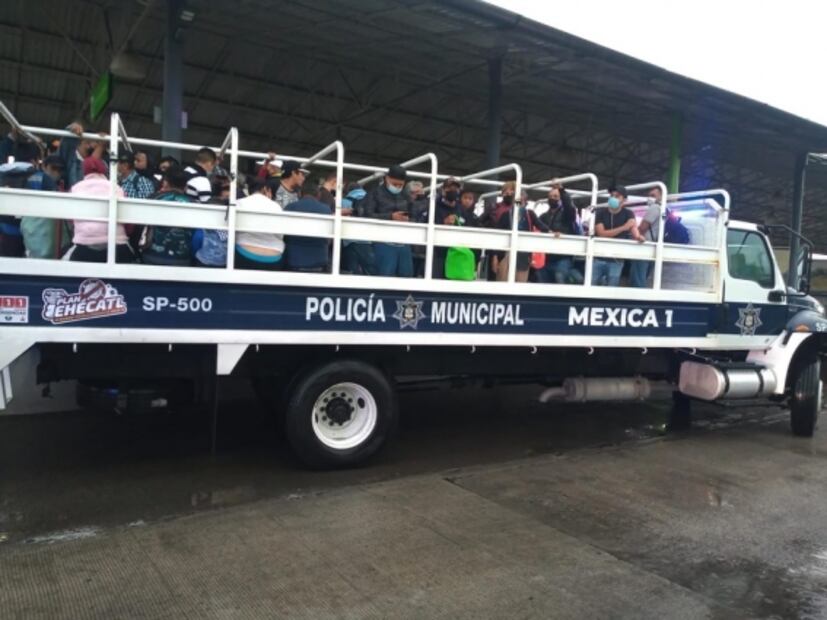 Lluvia en Ecatepec deja anegaciones y caída de árboles y bardas 