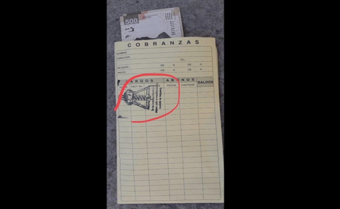 El sobre amarillo de “Cobranza” contiene billetes de 500 pesos y lleva un sello con las imágenes sobrepuestas de un marro y un triángulo. Foto: Especial