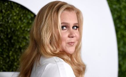 Amy Schumer reacciona así ante petición de que mostrara los senos
