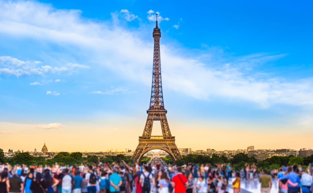 Los investigadores recomiendan volar menos y pagar más como medida de compensación por la huella de carbono. (Foto: Istock)