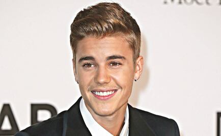 Justin Bieber bromea sobre sus fotos desnudo