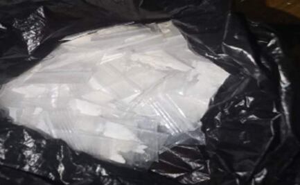 Aseguran 100 dosis de cocaína y un kilo de metanfetamina en inmueble de Venustiano Carranza; no hay detenidos