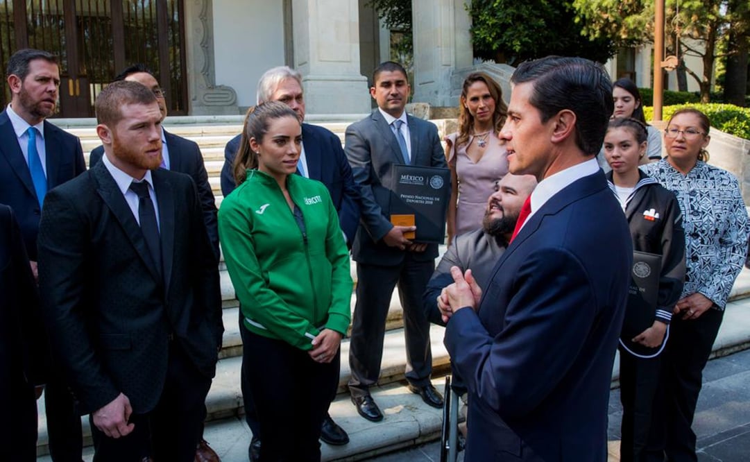 El presidente Enrique Peña Nieto entregó obras carreteras y de desarrollo social para Campeche y Tabasco (VÍCTOR HERNÁNDEZ. EL UNIVERSAL)