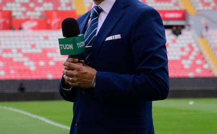 Reconocido excomentarista de Televisa cambia de camiseta; llega a la competencia para la Leagues Cup