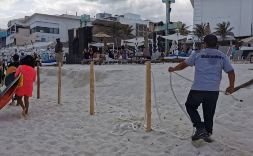 Turistas olvidan al coronavirus y desbordan “playas privadas” de Cancún