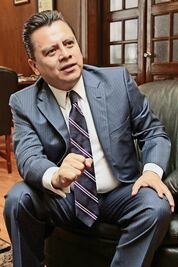 “El PRD necesita un cambio de ideología”