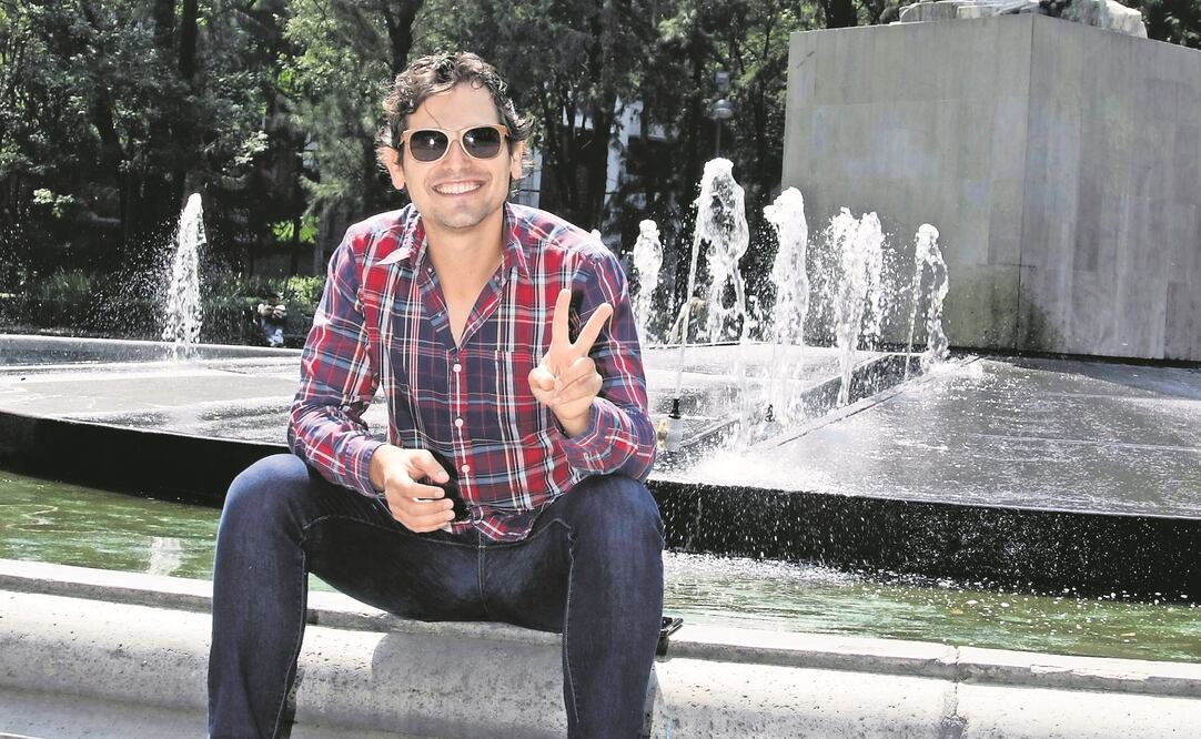 El ex actor dedica todo su tiempo a viajar y alimentar su canal de YouTube y el portal Alan x el mundo. (CARLOS MEJÍA. ELUNIVERSAL)